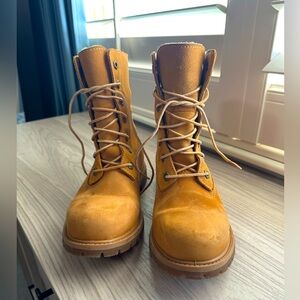 Fleece lined Timberland size 7.5